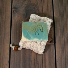 Load image into Gallery viewer, Honey & Cucumber Goat Milk & Tallow Soap Gift Set