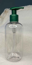 Load image into Gallery viewer, 8 oz. Clear 24-410 PET (BPA Free) Plastic Boston Round Bottle W/Green Pump